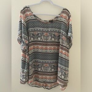 Torrid Short Sleeve Elephant Print Button Back Top Size 4X
